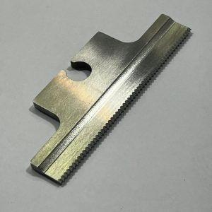 تیغه تتراپک 150cc ساخته‌شده از استیل 440 مخصوص بسته‌بندی مایعات